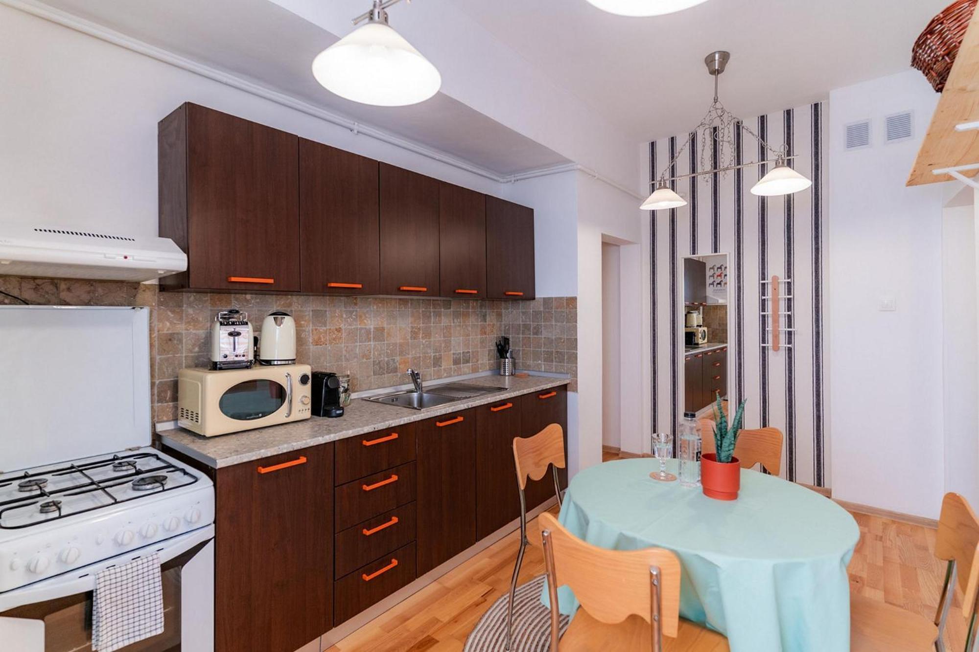 Rezident Eminescu Apartment Bukares Bagian luar foto