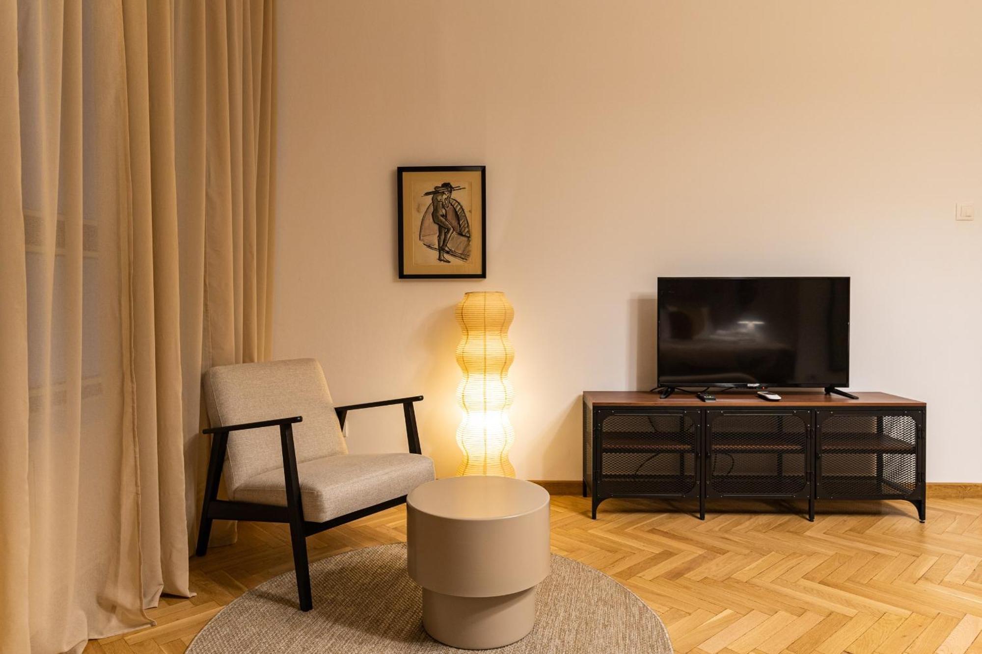 Rezident Eminescu Apartment Bukares Bagian luar foto